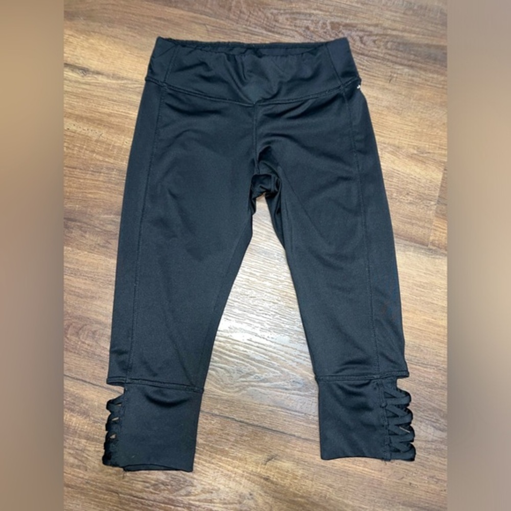 Jockey Capri Black Leggings 2/$25